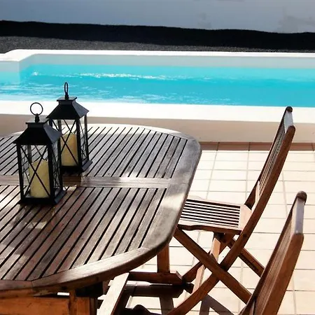 Miramar C8 With Private Heated Pool Wifi Air-conditioning * Playa Blanca (Lanzarote)
