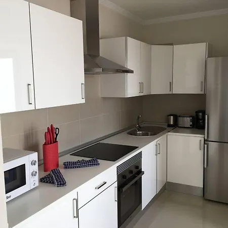 Miramar C8 With Private Heated Pool Wifi Air-conditioning *