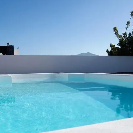 Miramar C8 With Private Heated Pool Wifi Air-conditioning * Playa Blanca (Lanzarote)