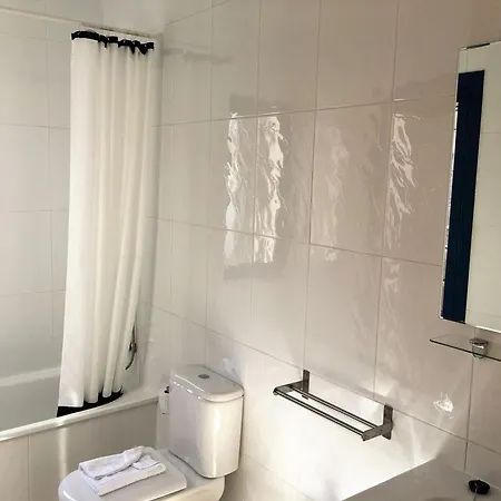 Miramar C8 With Private Heated Pool Wifi Air-conditioning Villa